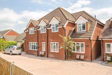 Studio to rent - Photo 4