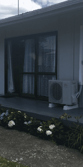 Spacious Two-Bedroom Home Ã¢ÂÂ Convenient Location - Photo 1