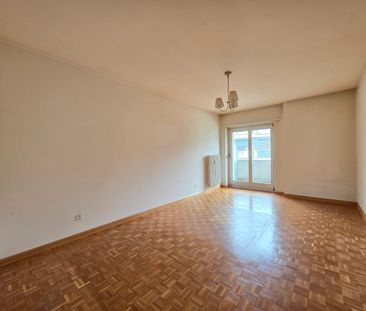 Grosszügige, helle 2-Zimmer-Wohnung, an zentrale Wohnlage - Photo 1