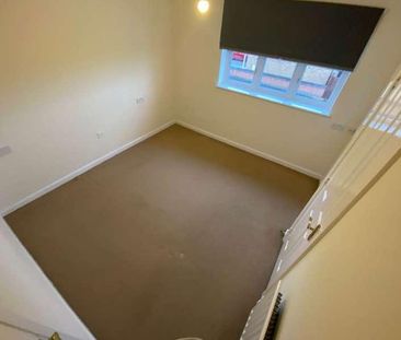 The Gardens, Middleton, Leeds, LS10 - Photo 6