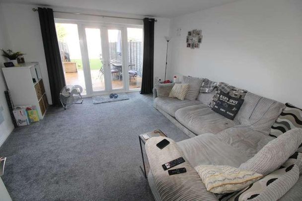 Balata Way, Staffordshire, Burton Upon Trent, DE13 - Photo 1