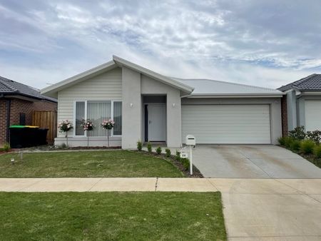 28 Dunkerrin Avenue, Gisborne, VIC 3437 - Photo 5