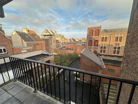 Appartement met 2 slaapkamers op de Vlasmarkt - Photo 2