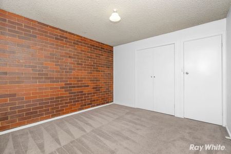 Home For Rent - Photo 4