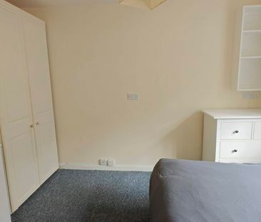 Room in a Shared House, Methwold Road, W10 - Photo 3