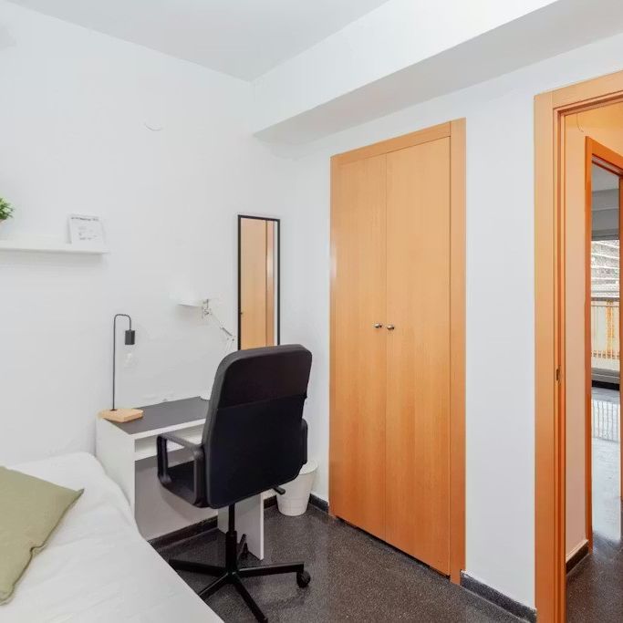 Avinguda del Port, Valencia, Valencian Community 46021 - Photo 1