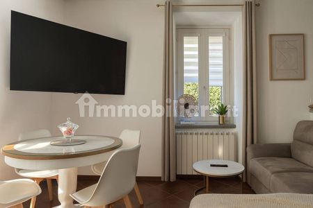 Bilocale via dei Partigiani, Centro, Arona - Photo 2