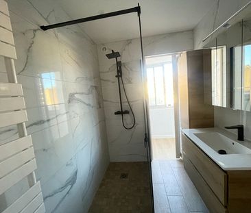 Location Appartement 3 pièces 69m² - Photo 5