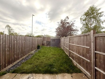 2 bedroom terraced house to rent - Photo 2
