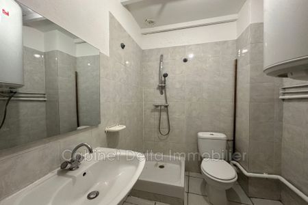 Location Appartement 3 pièces 56m² TOULON 83200 - Photo 4