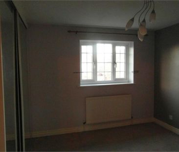 2 bedroom semi-detached house to rent - Photo 4