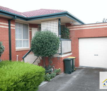 COZY UNIT IN THE HEART OF PASCOE VALE! - Photo 4