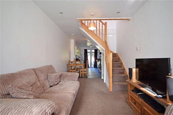 1 bedroom semi-detached house to rent - Photo 1