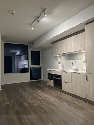 For Lease - 28 Ann Street Unit# 315, Mississauga, Ontario - Photo 1