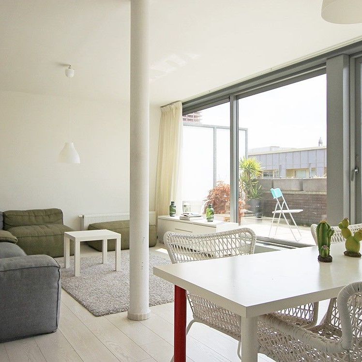 Gemeubeld appartement met twee slaapkamers en lift in het centrum van Antwerpen! - Photo 1