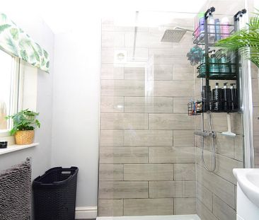 3 bedroom end of terrace house to rent - Photo 5