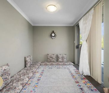 “Modern Comfort & Unbeatable Convenience in a Prime Kellyville Ridg... - Photo 1