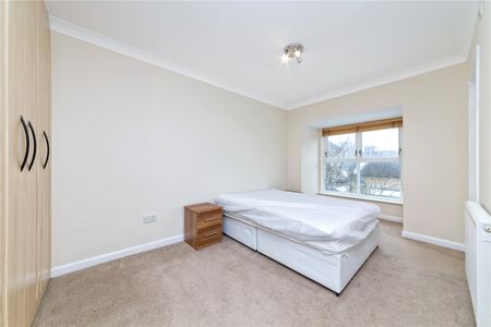 Hanover Avenue, E16 - Photo 4