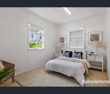 ENJOY THE WATER VIEWS - Photo 4