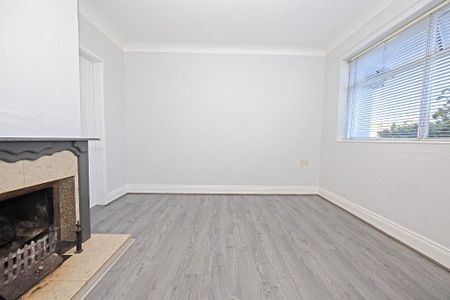 8 Cherrytree Walk, Lurgan, BT66 6EA - Photo 2