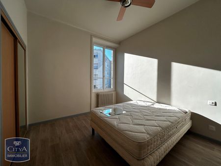 Location Appartement 4 pièces 103m² BRIVE LA GAILLARDE 19100 - Photo 5