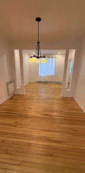 4 ½ lumineux avec grand espace atelier / rangement – Saint-Jérôme - Photo 1