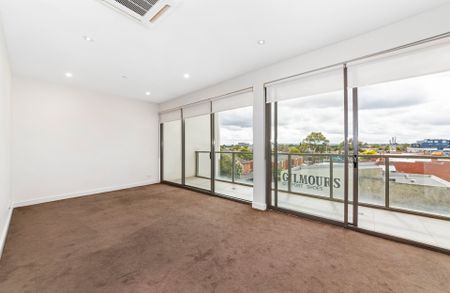 Everything at your door step! - Photo 2