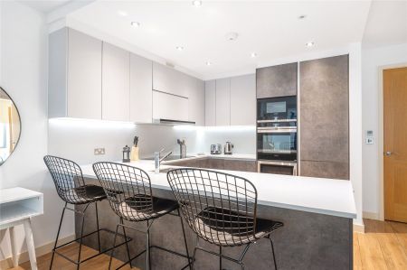 St Georges Apartments, 368 High Street, Brentford, TW8 flat to rent - Photo 5