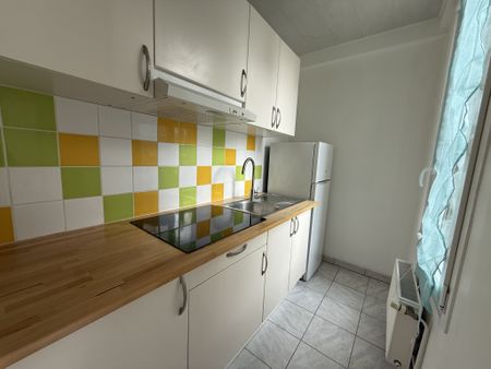 Appartement de type 2 de 39m2 , secteur St Rémy, petite monopropriété calme, disponible de suite - Photo 3