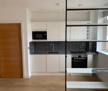 1 bedroom flat to rent - Photo 2
