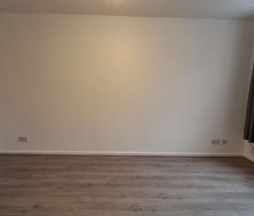 Eagle Drive, Sleaford - Photo 4