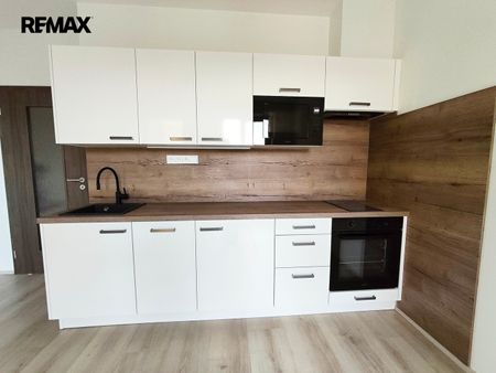 Pronájem bytu 1+kk v osobním vlastnictví 29 m², České Budějovice - Photo 3