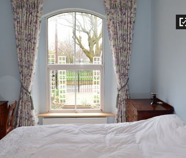 Cozy room in 3-bedroom house in Stoneybatter, Dublin - Photo 5