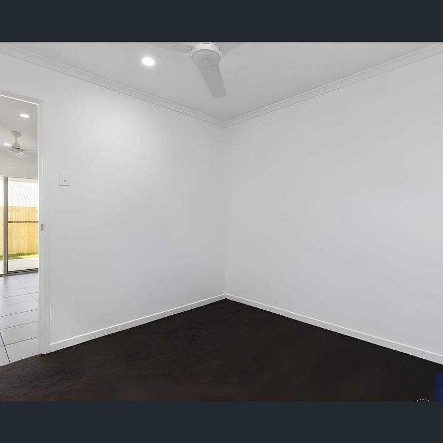 🏡 Comfortable Family Home in a Convenient Morayfield Location - Photo 1