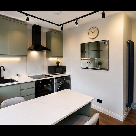 1 bedroom in a house share to rent - Photo 4