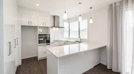 MASTERTON - 2 BEDROOMS - Photo 5