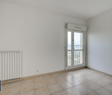 Location Appartement 4 pièces 81m² MARTIGUES 13500 - Photo 5