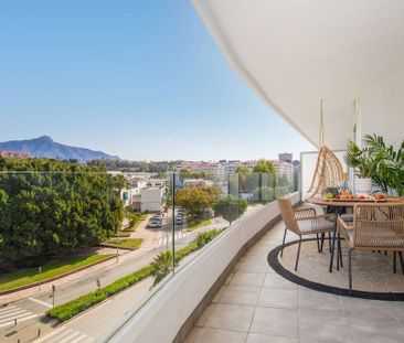 Luxury Apartment for rent in Marbella, Andalusia - Photo 4