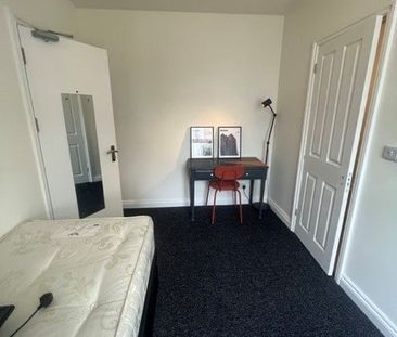Room in a Shared House, Dean Lane, BS3 - Photo 3