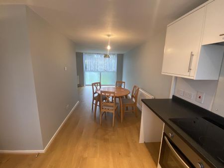 3 bedroom terraced house to rent - Photo 2