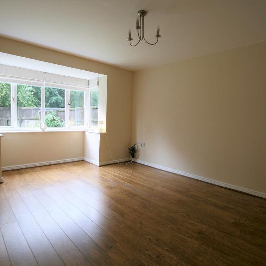 38 Hornbeam Close, S43 - Photo 1