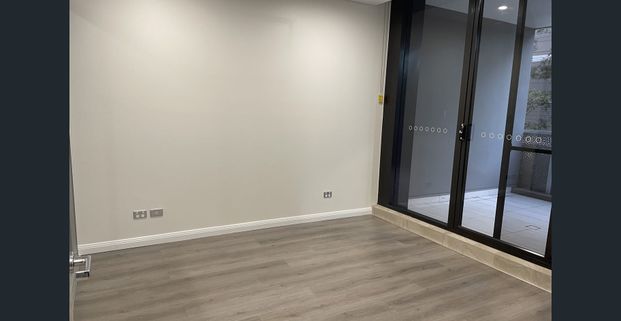 Modern 2 Bedroom with Study Room Apartment - Photo 1