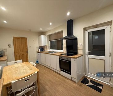 2 bedroom maisonette to rent - Photo 5