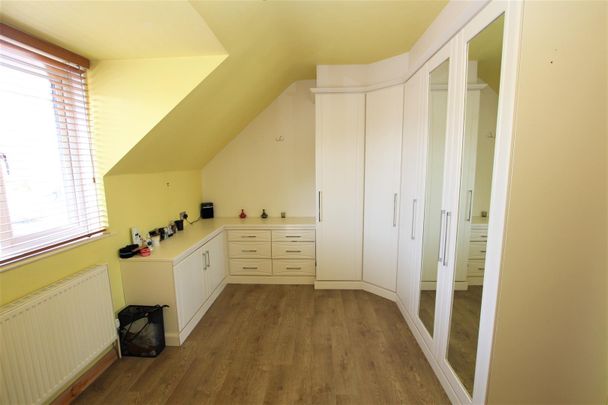 2 bedroom Semi-Detached House to let - Photo 1