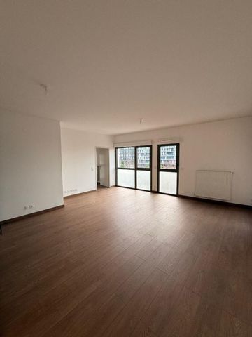 Location Appartement 5 pièces 95m² BORDEAUX 33100 - Photo 2
