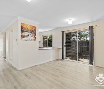 Quiet Cul-de-sac Living with Space, Privacy & Convenience - Photo 3