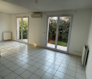 Location Appartement 3 pièces 64m² NIMES 30000 - Photo 2