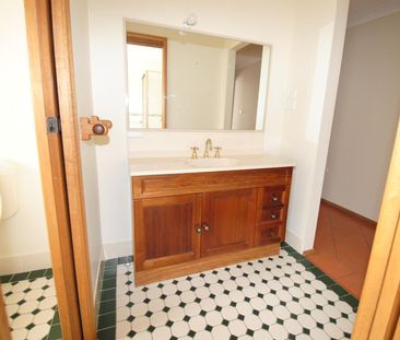 BEAUTIFUL COUNTRY HOME - Photo 6