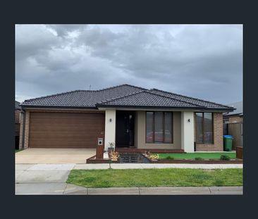 4 Elsey Way, Clyde North, Vic 3978 - Photo 5