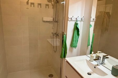 2P neuf, meublé, terrasse, Port - Photo 5